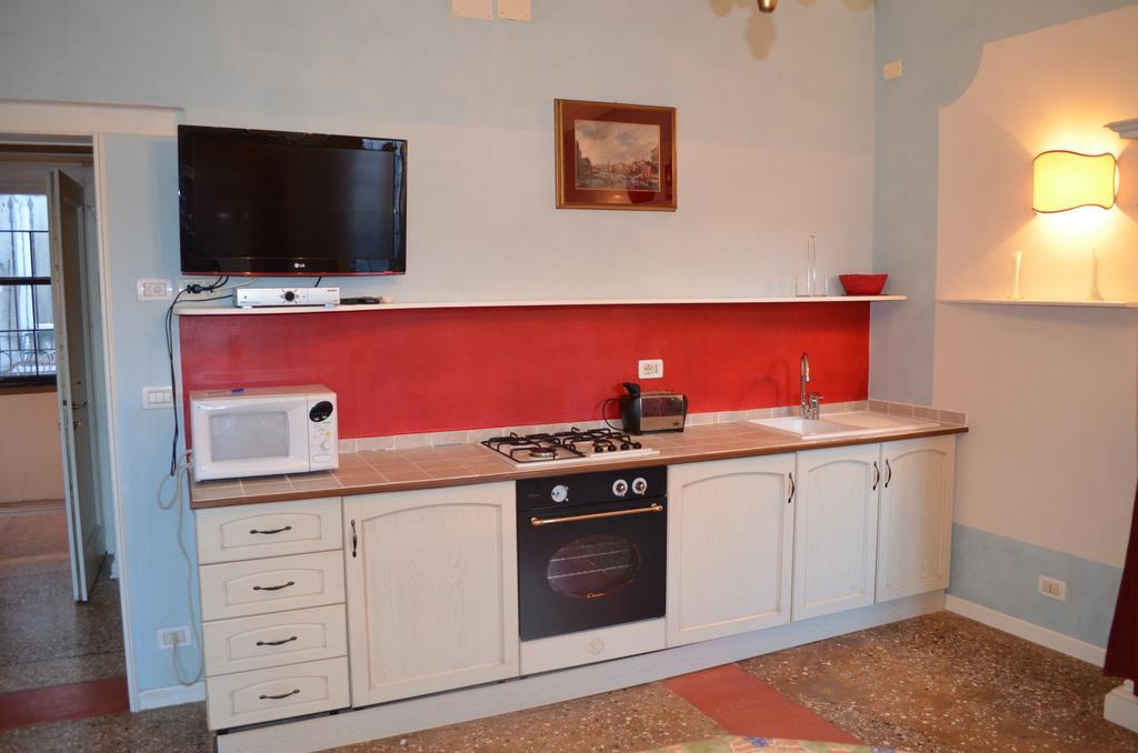 Ca Tornielli Apartment Venedik Oda fotoğraf